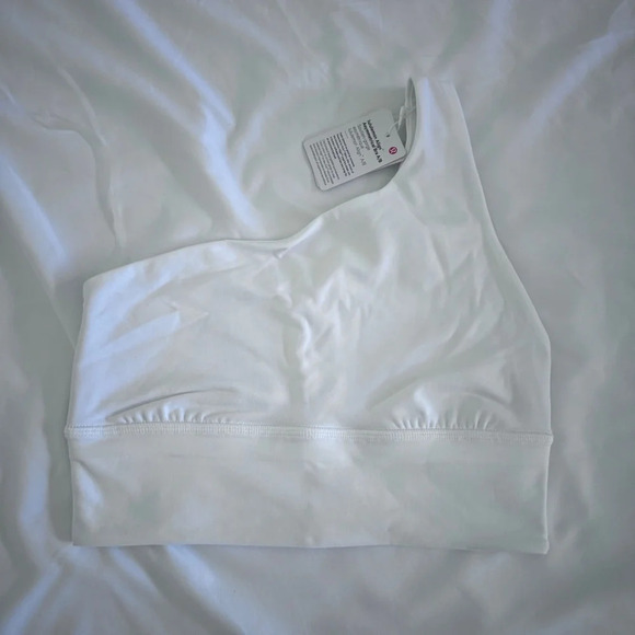 🆕🤍 Lululemon Align Asymmetrical Bra A/B Cup - White - Picture 1 of 9
